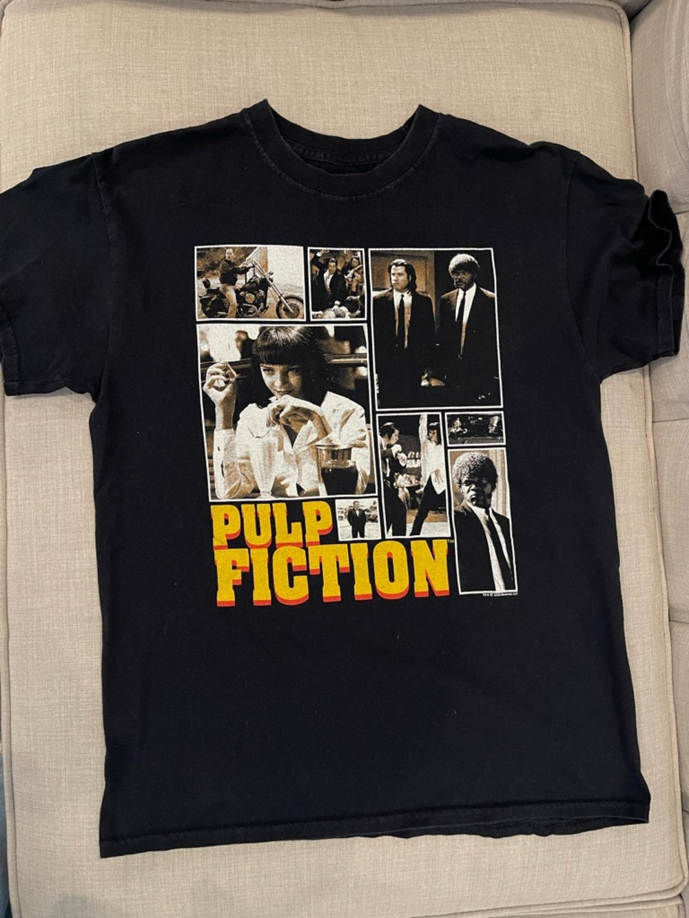 Pulp Fiction movie t-shirt black size M cult movie 100% cotton
